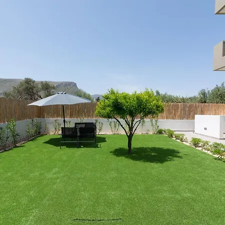 Cozy House With Pool Near Διαμέρισμα