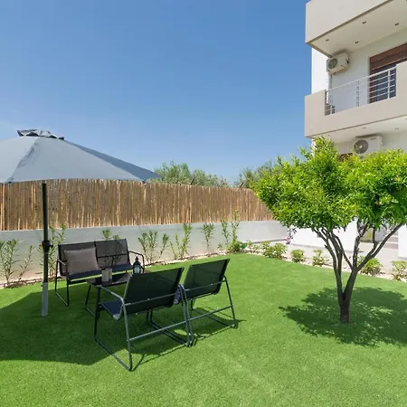 Διαμέρισμα Cozy House With Pool Near Gazi