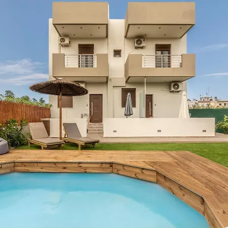 Cozy House With Pool Near Appartamento Gazi
